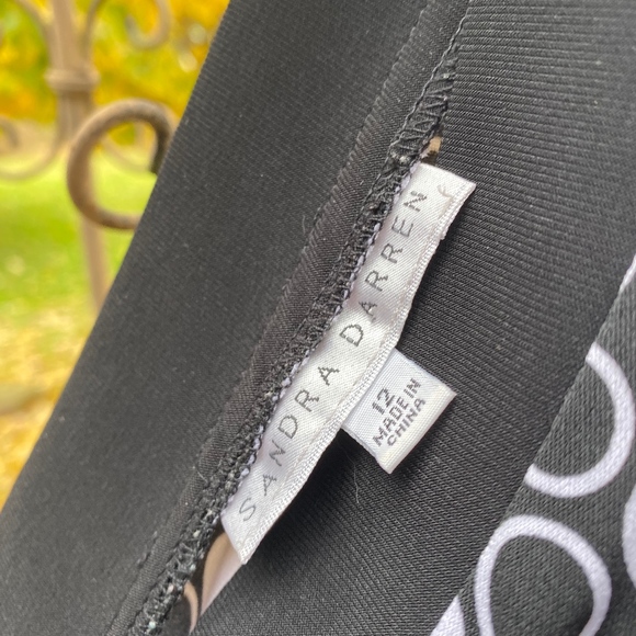 BLACK AND WHITE DRESS - Picture 3 of 4